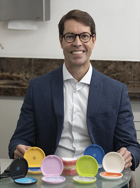 Dr. Camilo Massa